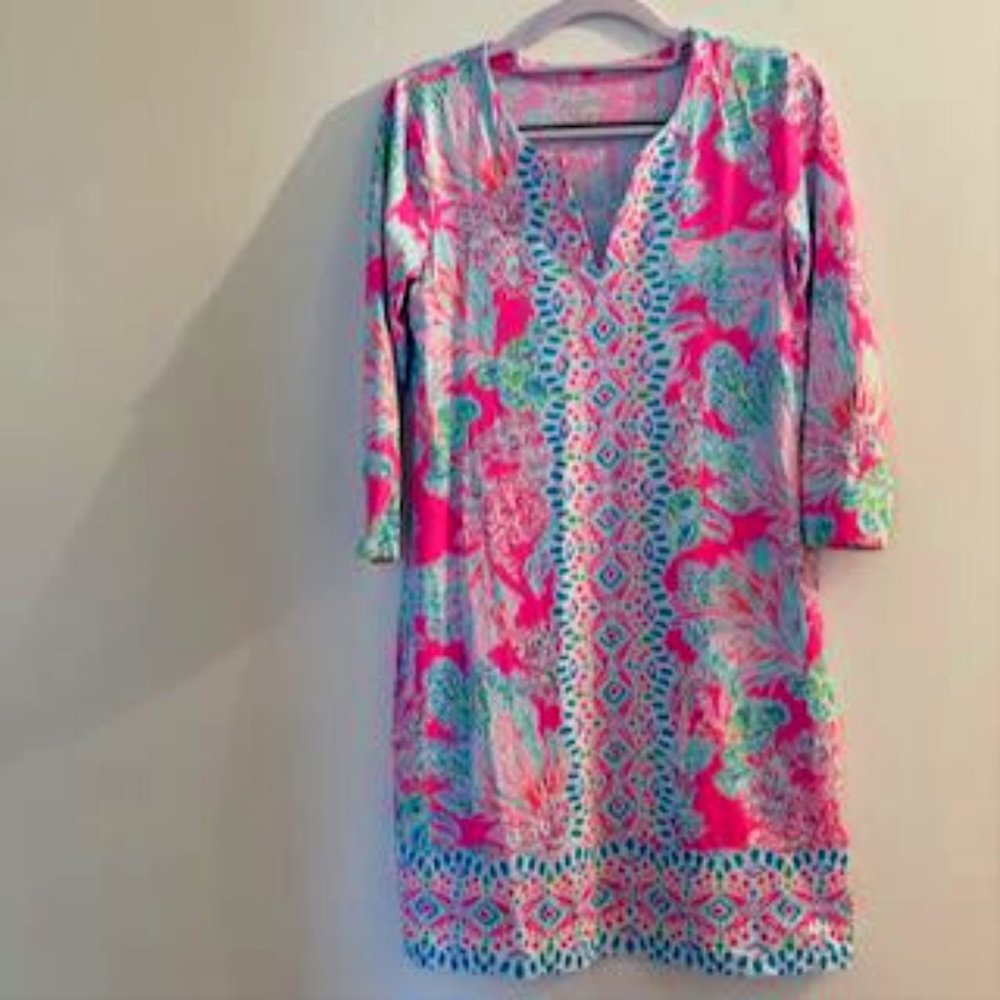 Lily Pulitzer Size S Pink dress with Coral pattern Stretchy 3/4 sleeve